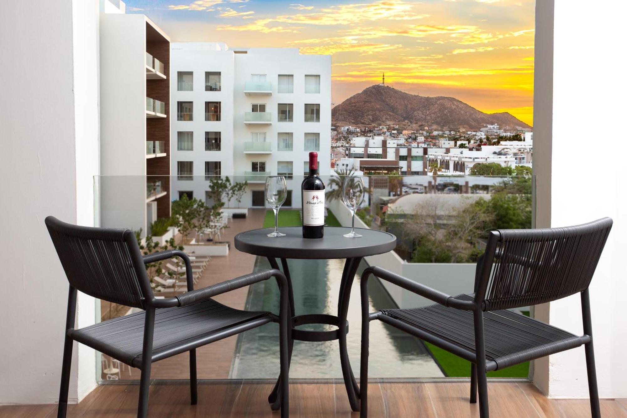 Marea Los Cabos Modern 3 Brd - Prime Location Near Beach & Marina Fast Wifi Cabo San Lucas Eksteriør billede